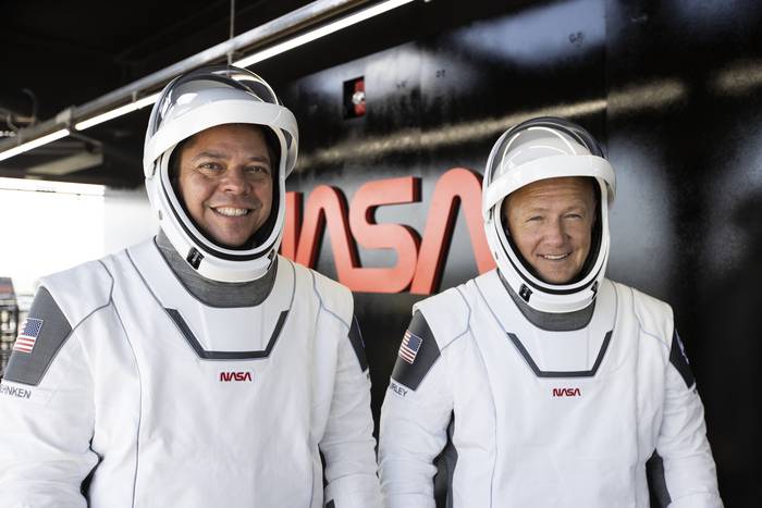 Astronautas de la NASA que serán transportados por el cohete Falcon 9 de SpaceX.
 · Foto: Space X