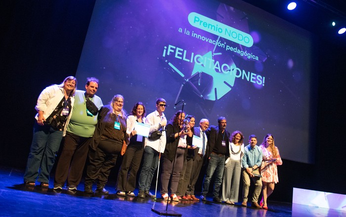 Reconocimiento y entrega de fondos por la innovación pedagógica en Uruguay, el 18 de noviembre, en el Auditorio Nacional del Sodre. · Foto: Gianni Schiaffarino