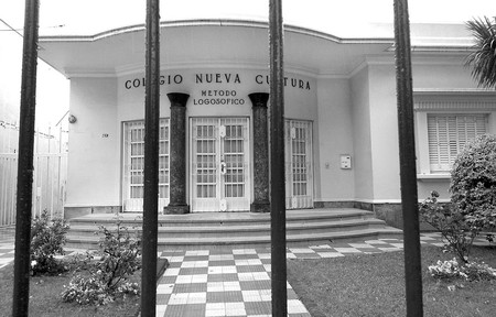 Colegio Logosófico Nueva Cultura, en Luis Alberto de Herrera y Monte Caseros. / Foto: Sandro Pereyra Colegio Logosófico Nueva Cultura, en Luis Alberto de Herrera y Monte Caseros. / Foto: Sandro Pereyra