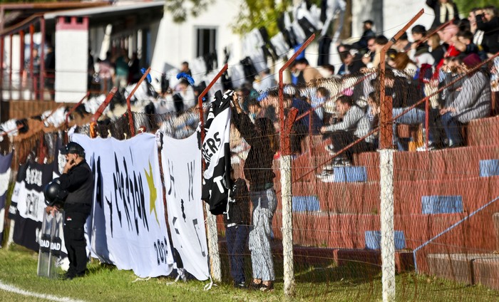 Cancha de Juventud de Colonia. · Foto: Ignacio Dotti
