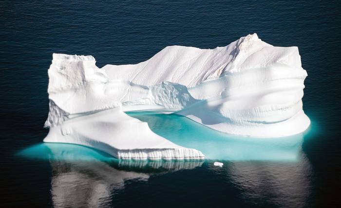 Iceberg en la costa este de Groenlandia cerca de Kulusuk (archivo, agosto de 2019). · Foto: Jonathan Nackstrand, AFP