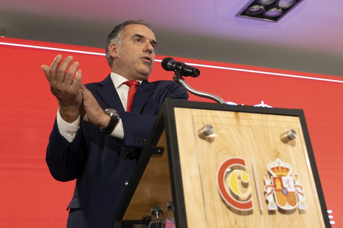 Yamandú Orsi, el 24 de setiembre, en un evento de la Cámara de Comercio de España. · Foto: Ernesto Ryan