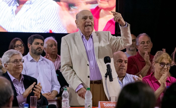 Julio María Sanguinetti en la Casa del Partido Colorado (archivo, diciembre de 2023). · Foto: Rodrigo Viera Amaral