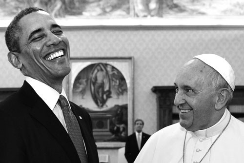 Barack Obama, presidente de Estados Unidos de América, junto al papa Francisco, Mario Bergoglio, y John Kerry, secretario de estado de EUA, tras una audiencia privada celebrada en el Vaticano ayer. /Foto: Gabriel Bouys, Efe