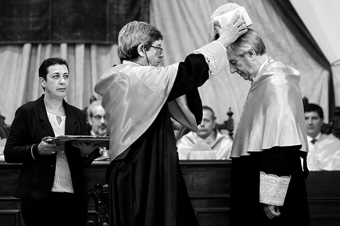 Tabaré Vázquez es investido doctor Honoris Causa, ayer,  en la Universidad de Salamanca, España./ Foto: J.M.García, Efe