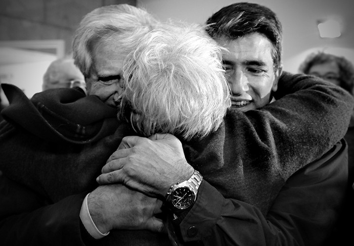 Tabaré Vázquez, Lucia Topolansky y Raúl Sendic, al ser proclamado Sendic como candidato a vicepresidente y compañero de fórmula de Vázquez en las elecciones presidenciales de octubre, ayer, durante el Plenario Nacional en la sede del FA. /Foto: Javier Calvelo 