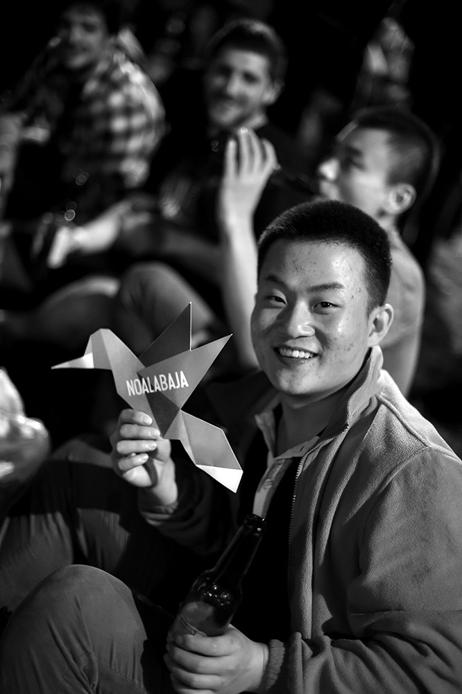 Participantes de la marcha No a la Baja, ayer en la Plaza Independencia de Montevideo. /Foto: Nicolás Celaya