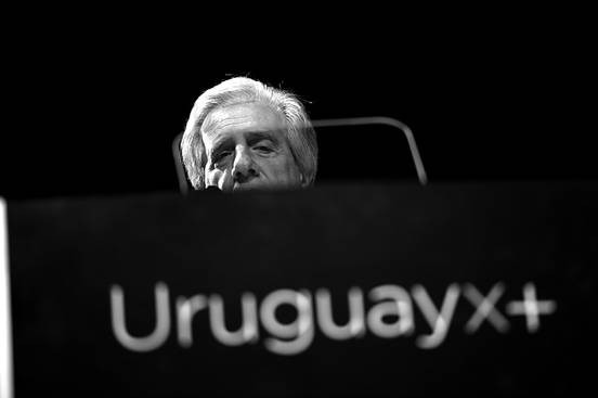 Tabaré Vazquez, durante una presentación en la Torre de las Telecomunicaciones. Foto: Nicolás Celaya (archivo, setiembre de 2014)