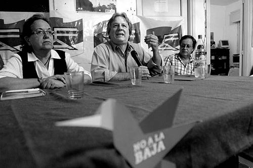 Ivonne Klinguerer, Fernando Lorenzo y Sergio Cabrera, ayer, en el local de la Coordinadora L del Frente Amplio. /Foto:  Sandro Pereyra
