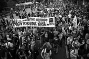 Participantes de la marcha No a la Baja, ayer en 18 de Julio. /Foto: Nicolás Celaya