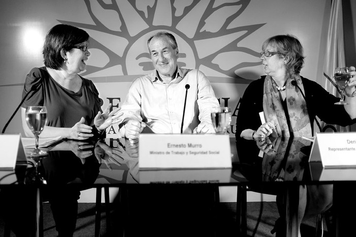 Marina Arismendi, Ernesto Murro y Denise Cook ayer, en la Torre Ejecutiva. Foto: Pablo Vignali