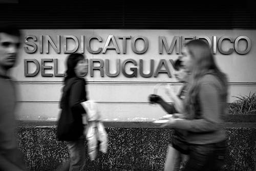 Sede del Sindicato Médico del Uruguay. Foto: Javier Calvelo (archivo, noviembre de 2008)