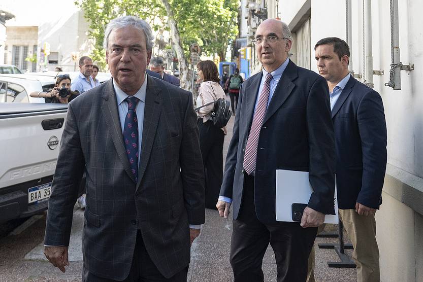 20231230 p10-11 gobierno