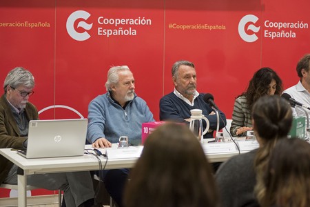 Mauricio Gómez, Héctor Suárez, Ariel Montalbán y Mercedes Flores Gómez, el jueves 1o de agosto, en la AECID. foto: federico gutiérrez · Foto: Federico Gutiérrez Mauricio Gómez, Héctor Suárez, Ariel Montalbán y Mercedes Flores Gómez, el jueves 1o de agosto, en la AECID. foto: federico gutiérrez · Foto: Federico Gutiérrez