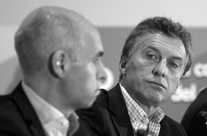 Mauricio Macri, jefe de Gobierno de Buenos Aires, y Horacio Rodríguez Larreta, candidato de Propuesta Republicana, en rueda de prensa, ayer, en Buenos Aires. Foto:David Fernández, Efe