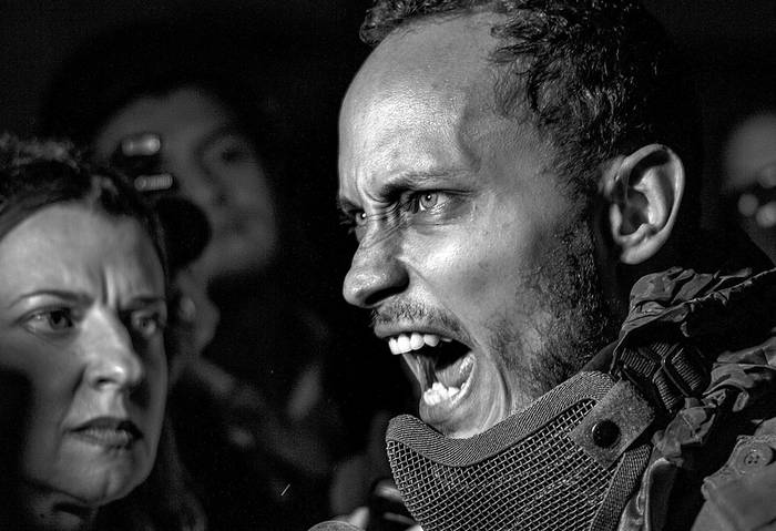 Óscar Pérez, oficial de policía venezolano, durante una protesta antigubernamental en Caracas, el 13 de julio de 2017. Foto: Iñaki Zugasti, AFP