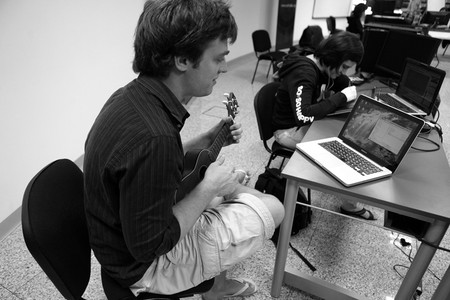 Segunda edición de la Global Game Jam en Uruguay, el sábado, en la Torre de las Telecomunicaciones. · Foto: Pedro Rincón Segunda edición de la Global Game Jam en Uruguay, el sábado, en la Torre de las Telecomunicaciones. · Foto: Pedro Rincón