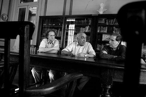 Sergio Navatta, Domingo Roverano y Fernando Aguirre durante la entrevista. / Foto: Nicolás Celaya