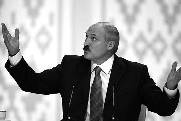 El presidente bielorruso, Alexander Lukashenko, durante la rueda de prensa ofrecida en Minsk, Bielorrusia, el 20 de diciembre.
 · Foto: Efe, Tatyana Zenkovich