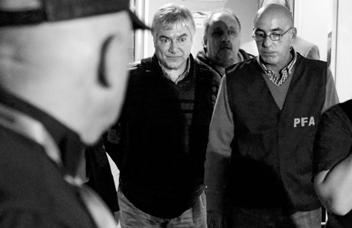 Lázaro Báez, el martes, al ser detenido en el aeropuerto de San Fernando, en Buenos Aires. Foto: Pablo Elías, Afp/NA
