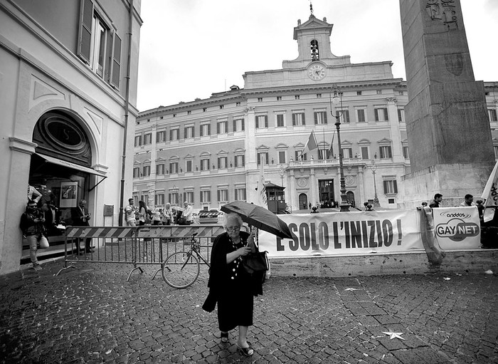 Vista de las afueras del Parlamento italiano, ayer, en Roma. Foto: Filippo Monteforte, Afp