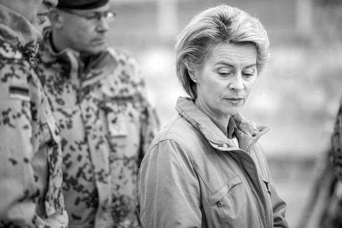 Ursula von der Leyen, ministra alemana de Defensa. Foto: Gregor Fischer, AFP
