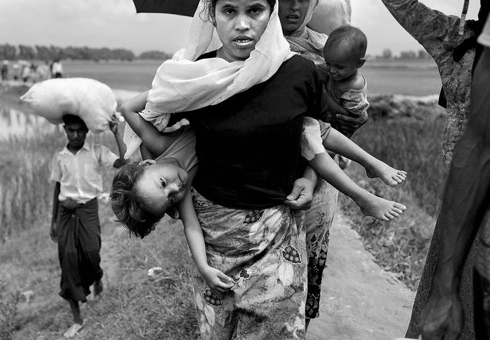 Refugiados musulmanes de Rohingya llegan a la ciudad de Teknaf, Bangladesh, el 7 de setiembre. Foto: Km Asad, AFP