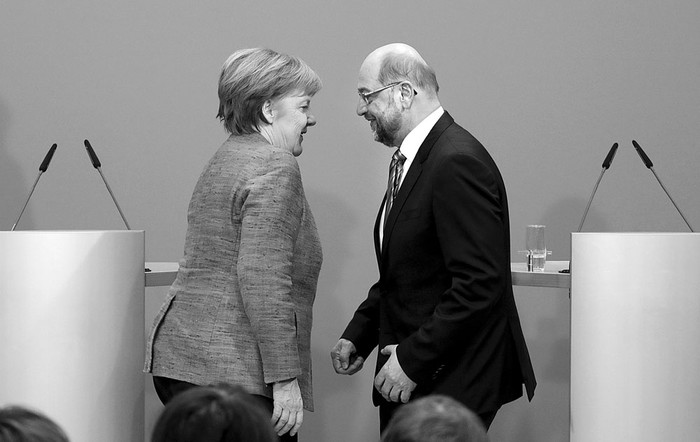 Angela Merkel, canciller alemana, y Martin Schulz, líder de la Unión Demócrata Cristiana, después de una conferencia de prensa, ayer, en Berlín. Foto: Kay Nietfeld, AFP