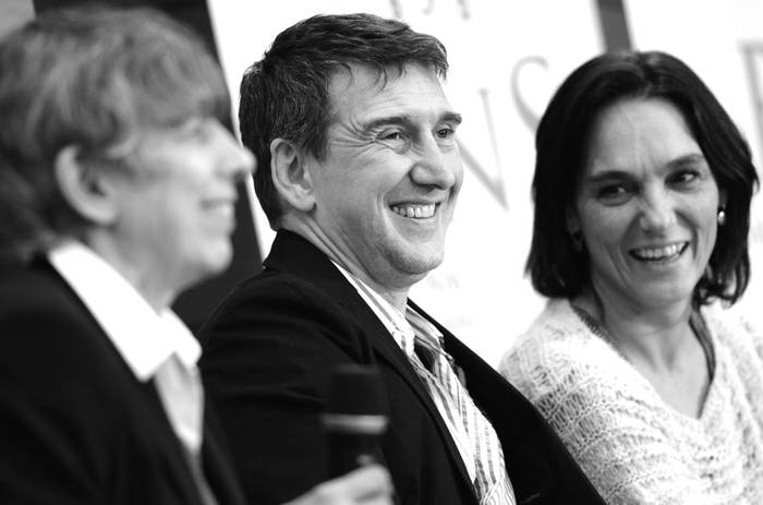 Graciela Figueroa, Julio Bocca y Sofía Sajac, ayer, en el Auditorio Adela Reta. Foto: Pablo Vignali