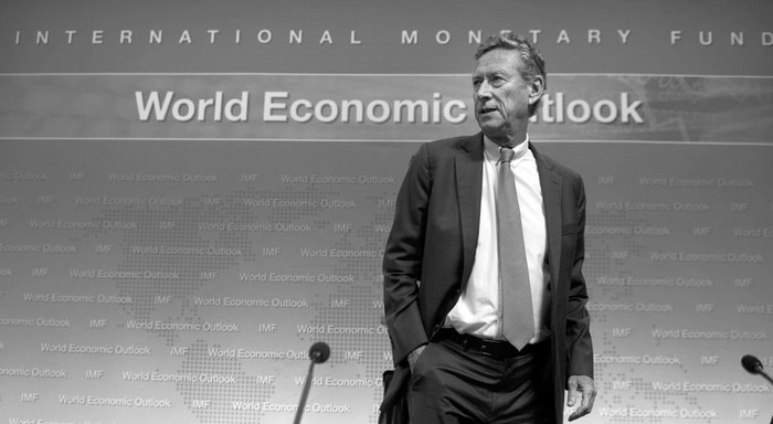 Olivier Blanchard, economista jefe del Fondo Monetario Internacional (FMI), en rueda de prensa durante la reunión de primavera del FMI y el Banco Mundial, ayer, en Washington, Estados Unidos. Foto: Shawn Thew, Efe