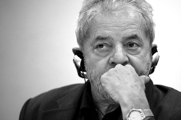 El ex presidente de Brasil Luiz Inácio Lula da Silva participa en la conferencia “Nuevos desafíos de la democracia”, el lunes, en San Pablo (Brasil). Foto: Sebastião Moreira, Efe