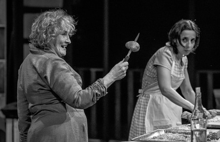 Cocinando con Elisa. Foto: Alejandro Persichetti Cocinando con Elisa. Foto: Alejandro Persichetti
