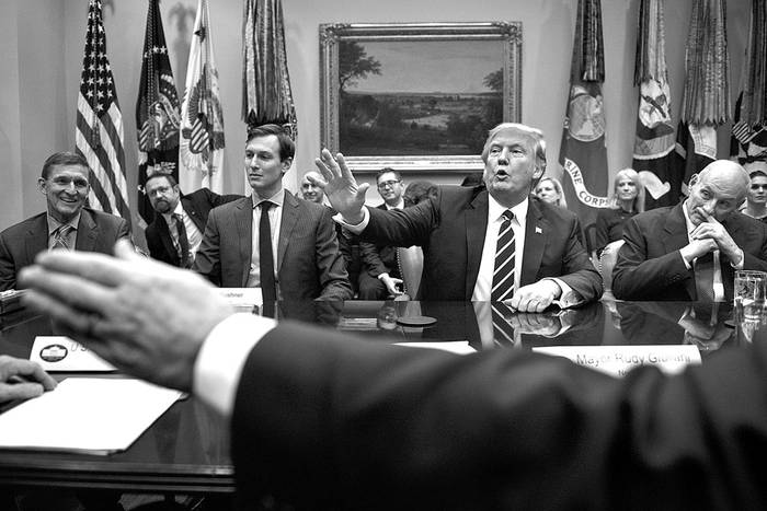 Donald Trump durante una reunión de ciberseguridad, ayer, en la sala Roosevelt de la Casa Blanca. Foto: Brendan Smialowski, AFP