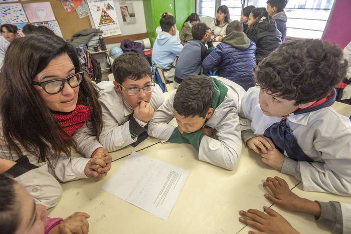 Programa Agentes Comunitarios de Salud, en la escuela 354, de Gruta de Lourdes. · Foto: Federico Gutiérrez