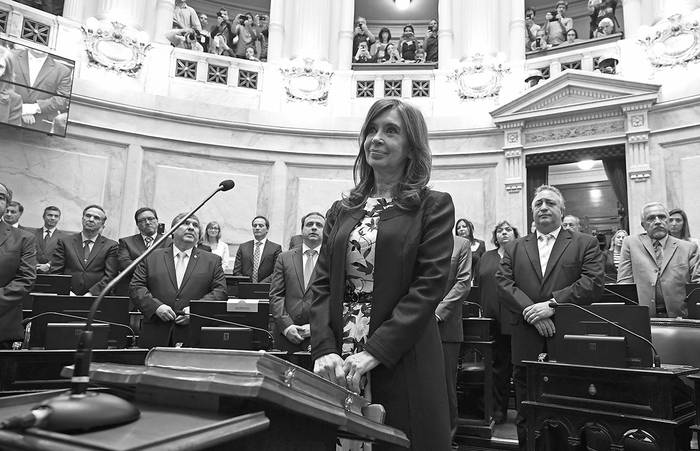Cristina Fernández, el 29 de noviembre, durante la sesión en la que asumió su banca del Senado argentino. Foto: Gabriel Cano, Senado Argentino, Afp
