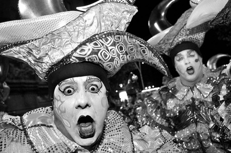 Murga Momolandia durante el Desfile Inaugural del Carnaval. Foto: Javier Calvelo (archivo, enero de 2015) Murga Momolandia durante el Desfile Inaugural del Carnaval. Foto: Javier Calvelo (archivo, enero de 2015)
