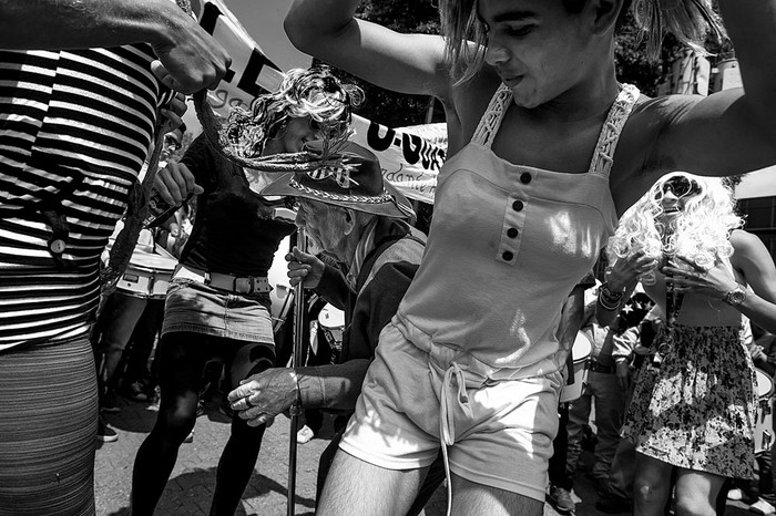 Movilización para conmemorar el 201º aniversario de la llamada Batalla de la Victoria, germen del nacimiento del Día de la Juventud en Venezuela, ayer, en Caracas (Venezuela). Foto: Miguel Gutiérrez, Efe