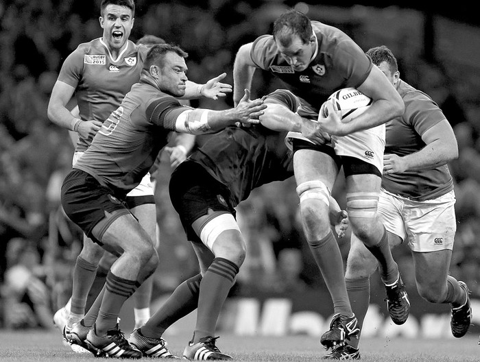 Devin Toner, de Irlanda, durante el partido con Francia por el Mundial de rugby, jugado ayer en País de Gales. Foto: Geoff Caddick, EFE