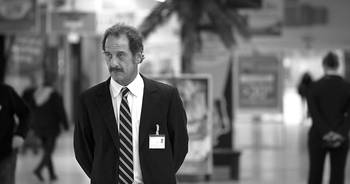 El precio de un hombre (La loi du
marché), dirigida por Stéphane
Brizé. Con Vincent Lindon, Karine de
Mirbeck, Matthieu Schaller. Francia,
2015. Life Cinemas Alfabeta. El precio de un hombre (La loi du
marché), dirigida por Stéphane
Brizé. Con Vincent Lindon, Karine de
Mirbeck, Matthieu Schaller. Francia,
2015. Life Cinemas Alfabeta.