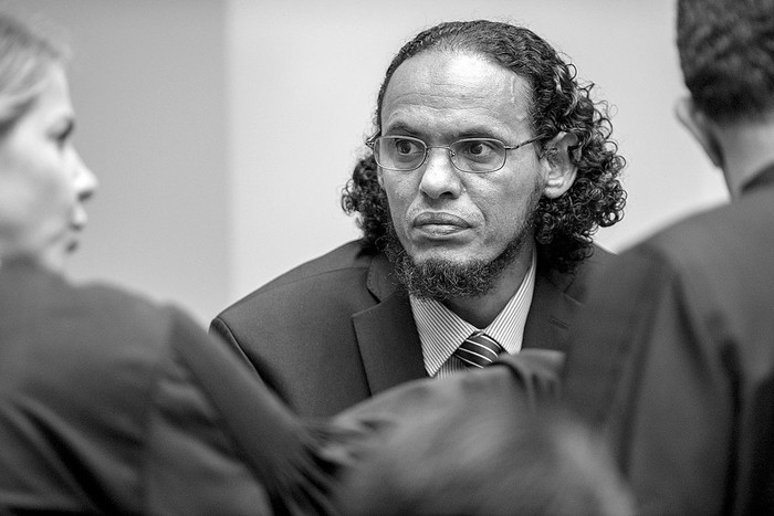 Ahmad al Faqi al Mahdi, ayer, en la Corte Penal Internacional en La Haya. Foto: Patrick Poste, Afp