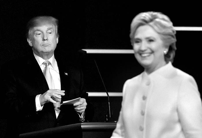 Hillary Clinton y Donald Trump durante el último debate de la campaña electoral, ayer, en la Universidad de Las Vegas. Foto: Paul j Richards, AFP