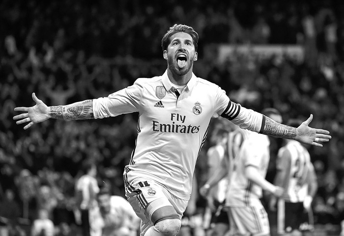Sergio Ramos, de Real Madrid, festeja un gol a Real Betis, ayer, en el estadio Santiago Bernabéu de Madrid. Foto: Gérard Julien, AFP