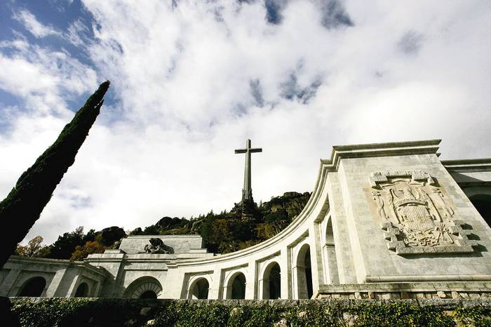 Valle de los Caídos, monumento a los combatientes franquistas que murieron durante la guerra civil española, y el lugar de la tumba de Francisco Franco, en las afueras de Madrid.
 · Foto: Philippe Desmazes