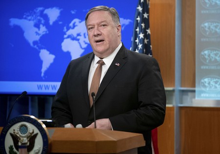 Mike Pompeo, Secretario de Estado de los Estados Unidos, anuncia que declararán al Cuerpo de la Guardia Revolucionaria Islámica de Irán, como Organización Terrorista Extranjera, ayer, en el Departamento de Estado en Washington. · Foto: Saul Loeb, AFP Mike Pompeo, Secretario de Estado de los Estados Unidos, anuncia que declararán al Cuerpo de la Guardia Revolucionaria Islámica de Irán, como Organización Terrorista Extranjera, ayer, en el Departamento de Estado en Washington. · Foto: Saul Loeb, AFP