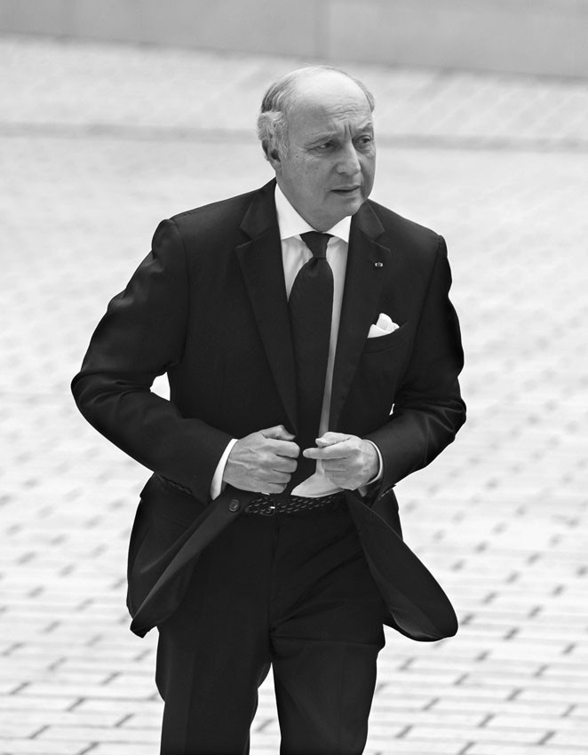 El ministro francés de Asuntos Exteriores, Laurent Fabius, a su llegada a una reunión de los ministros de Asuntos Exteriores de la Unión Europea en la ciudad de Luxemburgo. · Foto: Nicolas Bouvy, Efe