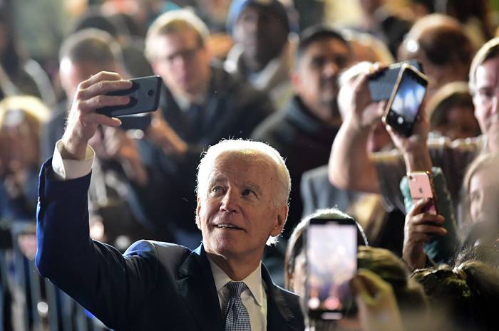 Joe Biden durante el Súper Martes, en Los Ángeles.
 · Foto: Frederic J. Brown, AFP