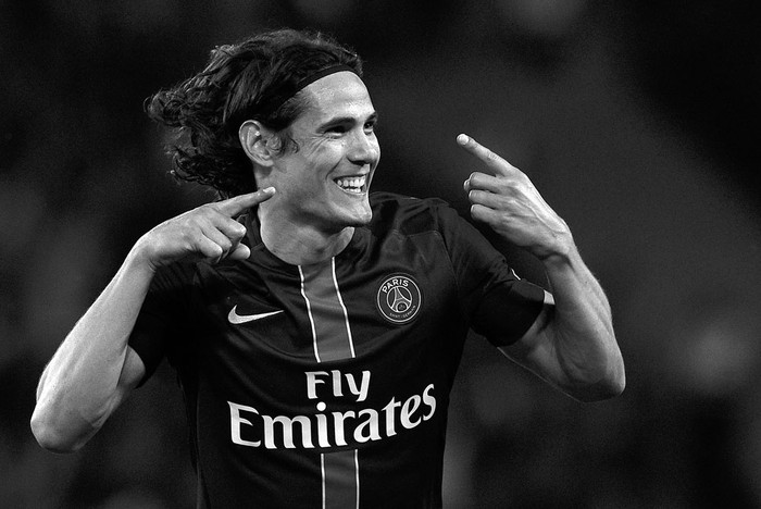 Edinson Cavani, de Paris Saint-Germain, festeja un gol a Burdeos, el viernes en el estadio Parque de los Príncipes, en París.
Foto: Franck Fife, Afp