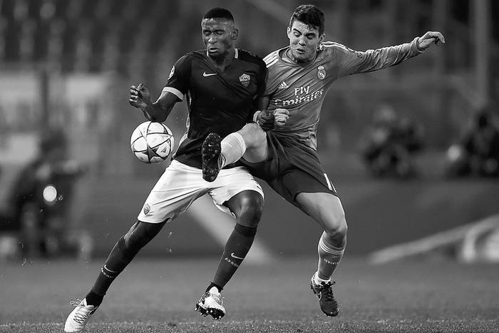 Antonio Rüdiger, de Roma, y Matteo Kovacic, de Real Madrid, ayer, en el estadio
Olímpico de Roma. Foto: Filippo Monteforte, Afp
