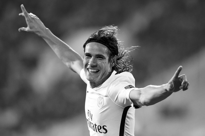 Edinson Cavani, de Paris Saint-Germain, festeja un gol a Ludogorets Razgrad, ayer en el estadio Nacional Vasil Levski, en Sofía, Bulgaria. Foto: Dimitar Dilkoff, AFP