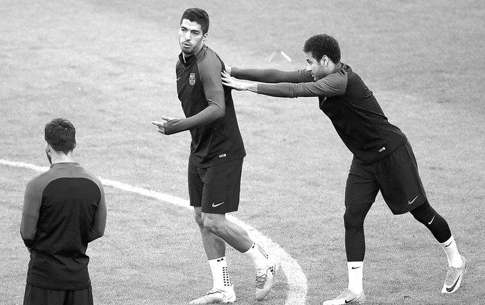 Lionel Messi, Luis Suárez y Neymar, durante un entrenamiento de Barcelona, ayer, en Turín, Italia. Foto: Marco Bertorello, AFP